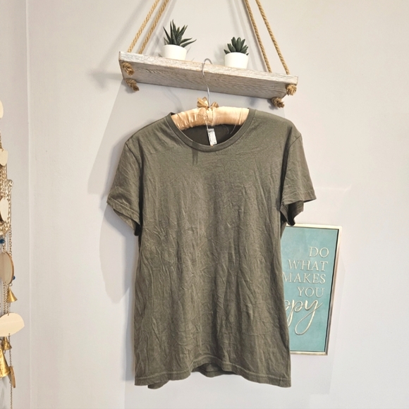 👕 2/$20 American Apparel Tshirt - Picture 3 of 4